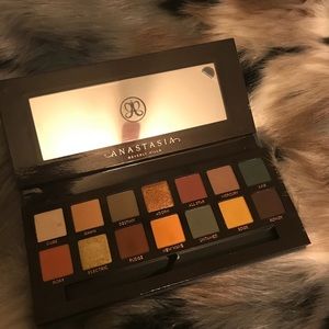 Subculture Anastasia Beverly Hills